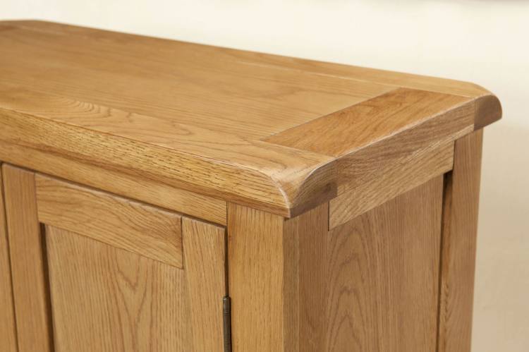 Small oak cabinet discount with doors
