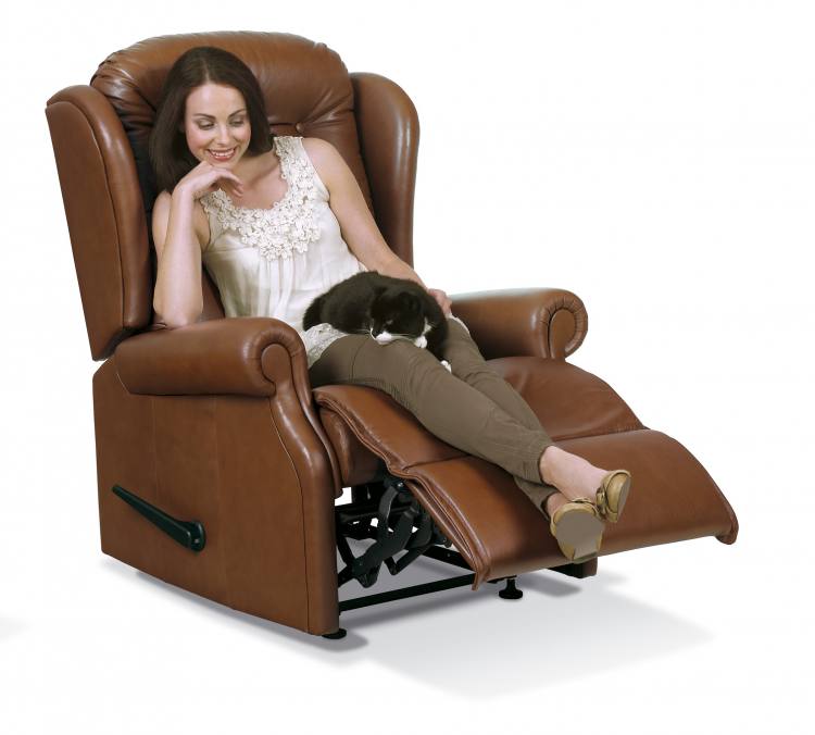 Royale size recliner pictured in Queensbury Dark Saddle with Manual handle option 