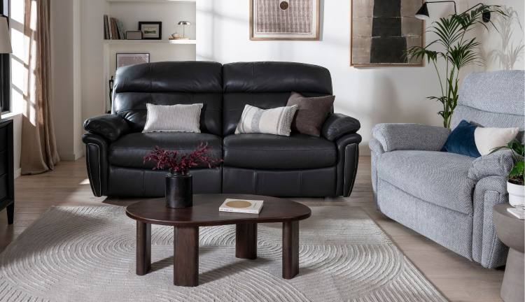The La-Z-Boy Baxter sofa and recliner collection
