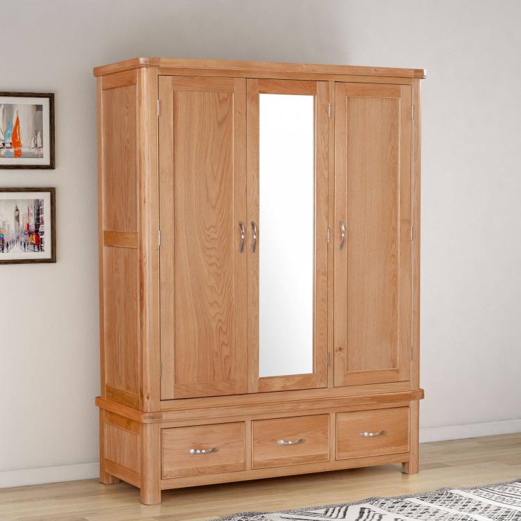 Bakewell Oak Triple Wardrobe with Drawers